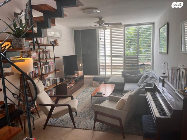 שדרות ביאליק 30