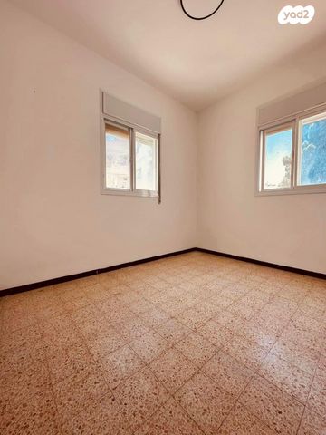 דירה, הרצל 36, עיר, מרכז העיר, נהריה