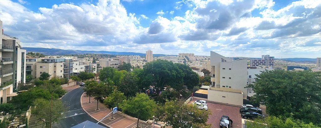 דירה, חרצית, הפרחים, מודיעין מכבים רעות