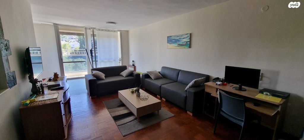 ד"ר ארתור בירם 