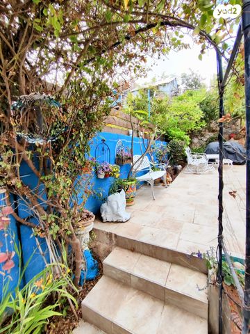 דו משפחתי, תמר, צופים, צופים