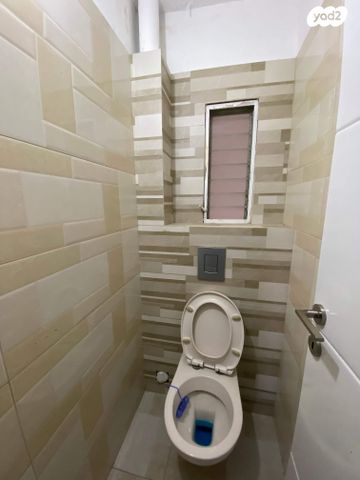 דירה, גבעת שמשון, גן יבנה