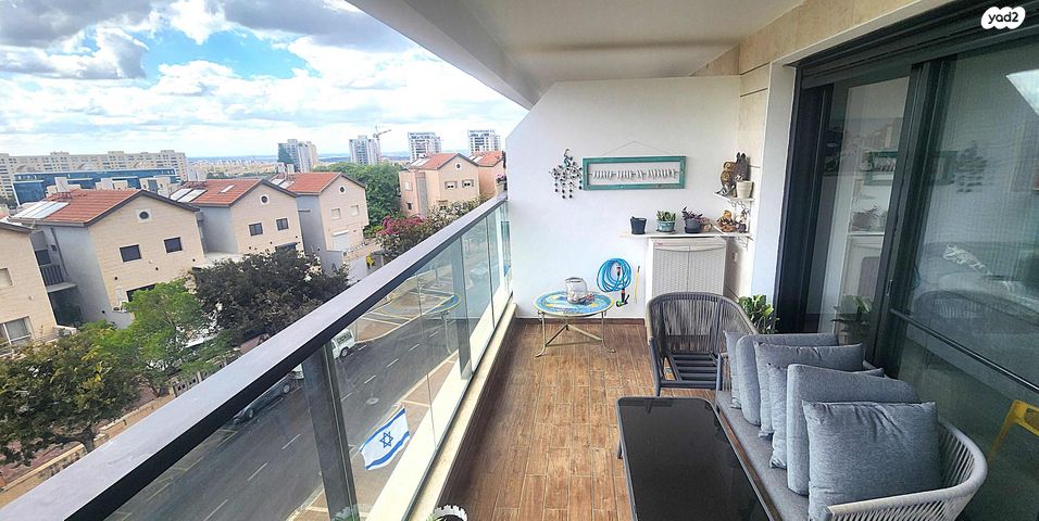 דירה, חרצית, הפרחים, מודיעין מכבים רעות