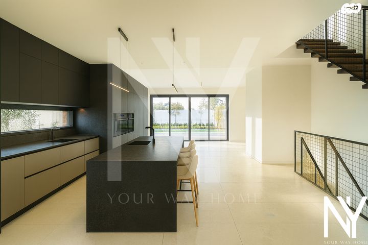 קרית הפרחים - 2005