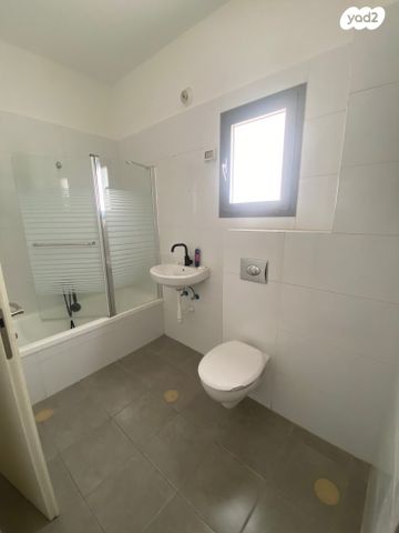 דירה, קטיף 44, נתיבות מערב, נתיבות