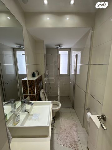 דירה, בורסה, רמת גן