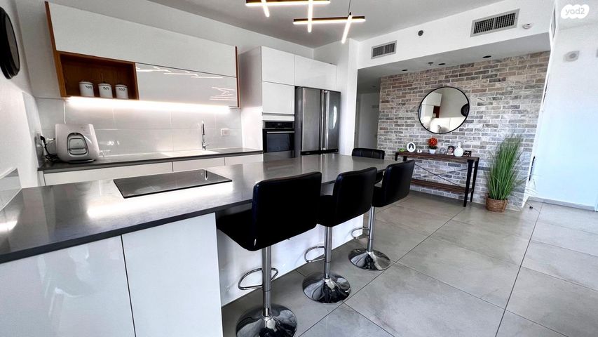 דירה, מתחם 1200, הוד השרון