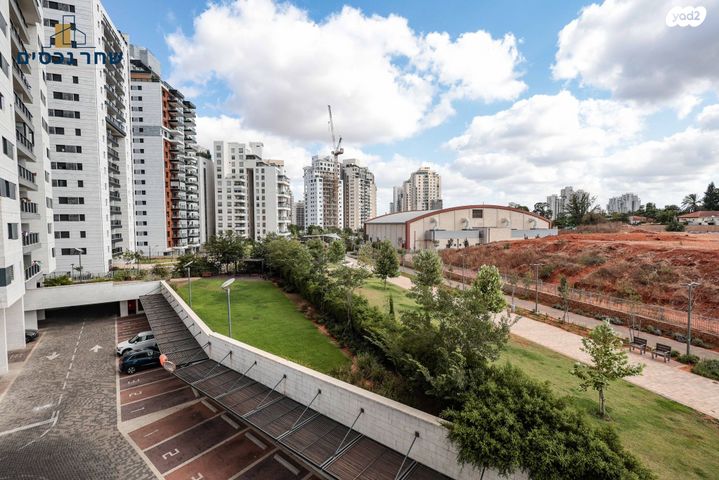 דירה, מתחם 1200, הוד השרון