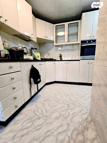 דירה, צרעה, נווה אליעזר וכפר שלם מזרח, תל אביב יפו