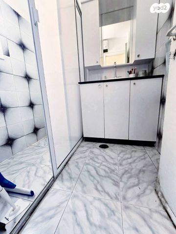 דירה, צרעה, נווה אליעזר וכפר שלם מזרח, תל אביב יפו