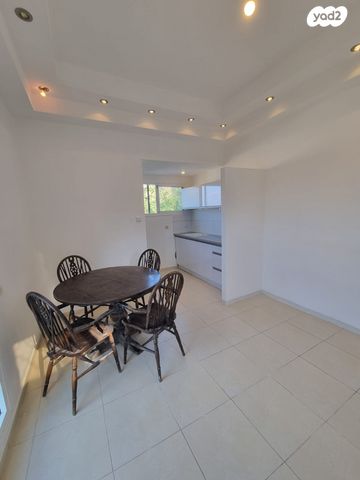 גג/ פנטהאוז, ארלוזורוב, הדר עליון, חיפה