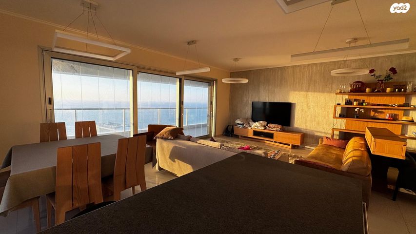 גג/ פנטהאוז, גלי הים, נתניה