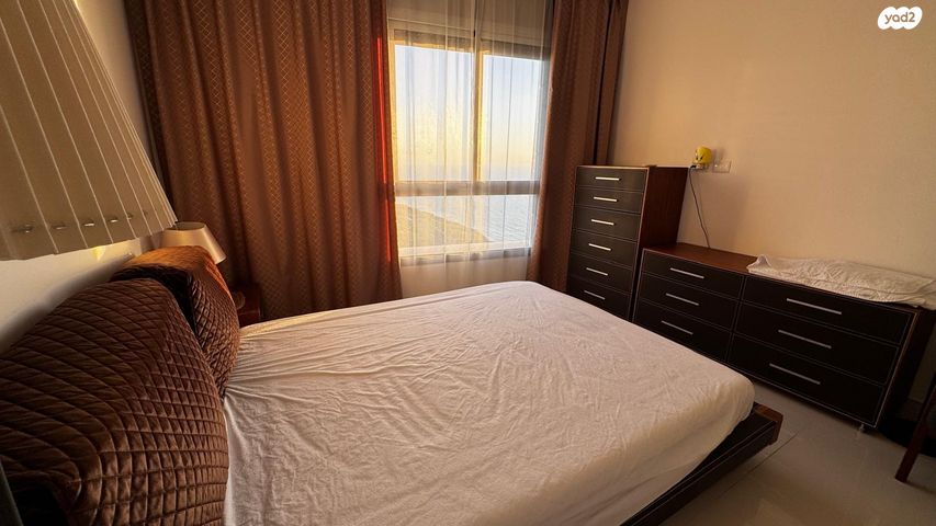 גג/ פנטהאוז, גלי הים, נתניה