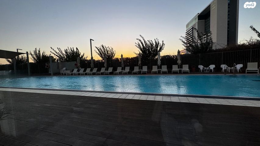 גג/ פנטהאוז, גלי הים, נתניה