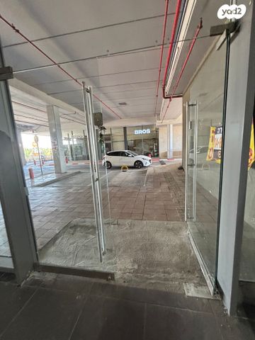 חנויות/ שטח מסחרי, שדרות ההסתדרות 271, אזור תעשיה מפרץ, חיפה