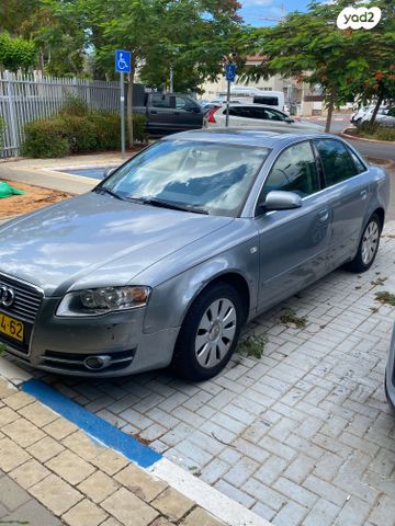 אאודי A4