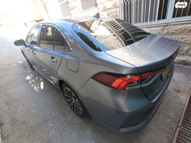 מודעת רכב טויוטה קורולה