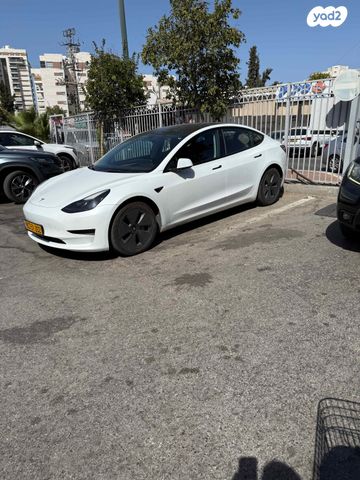 טסלה מודל 3