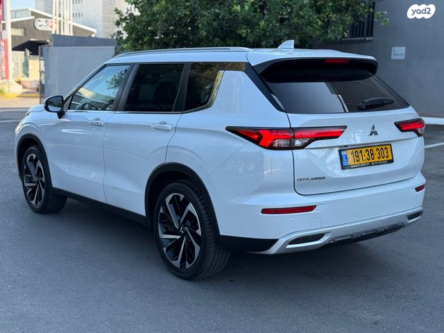 מיצובישי אאוטלנדר