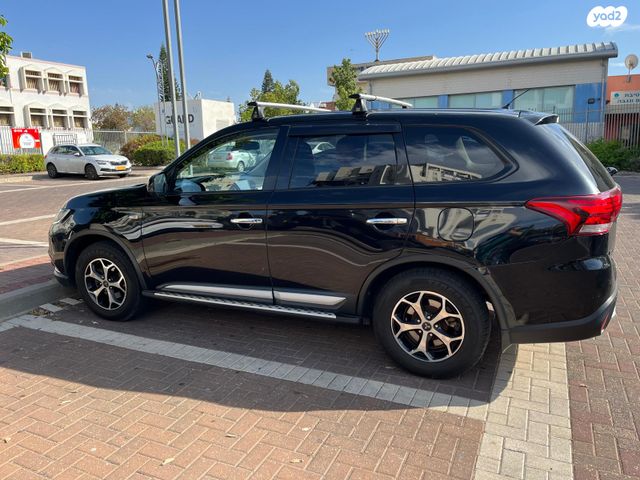 מיצובישי אאוטלנדר