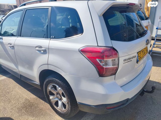 סובארו פורסטר