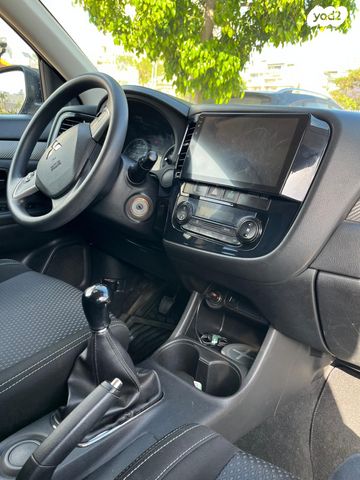 מיצובישי אאוטלנדר