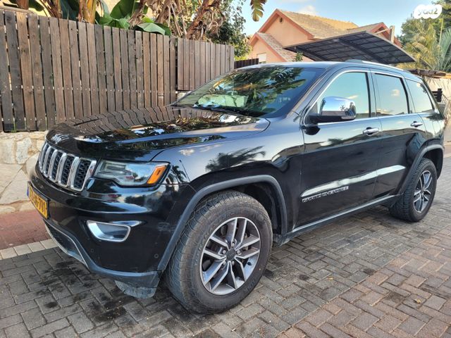 מודעת רכב ג'יפ גרנד צ'ירוקי