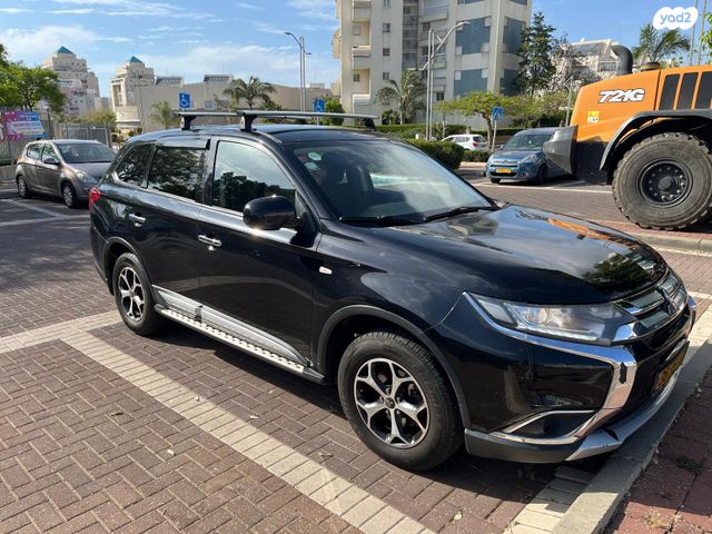 מיצובישי אאוטלנדר