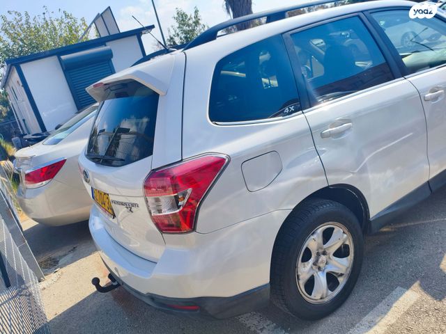 סובארו פורסטר