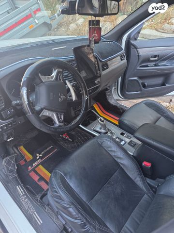 מיצובישי אאוטלנדר