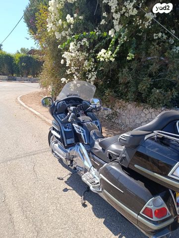 מודעת רכב הונדה GL1800 גולד-ווינג
