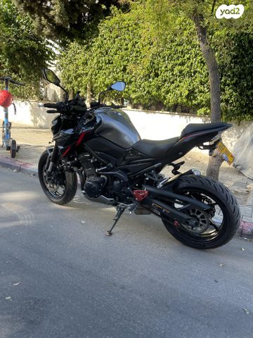 קאוואסאקי Z900