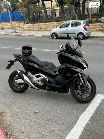 מודעת רכב הונדה פורזה 750