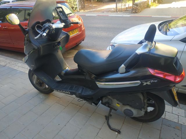 פיאג'ו X-Evo 250