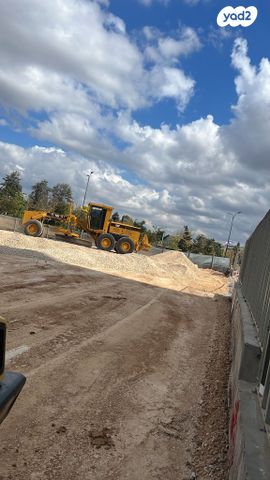 מודעת רכב מפלסת