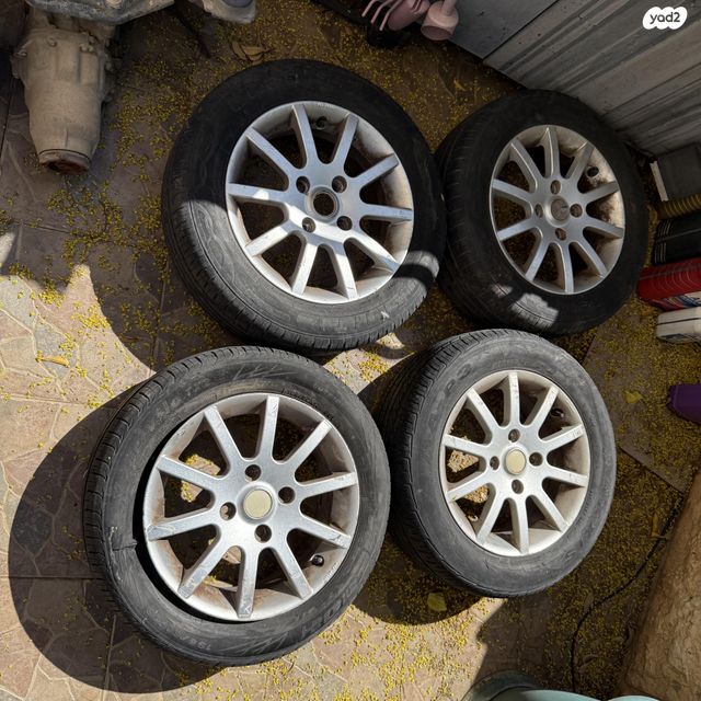 feedItemObj.data.row_1