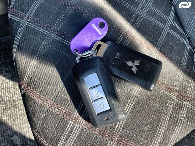 מיצובישי ספייס סטאר