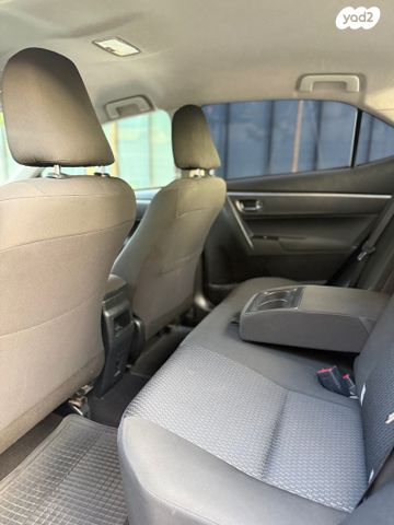 טויוטה קורולה