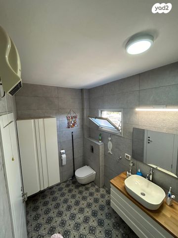 דירה, בנימין מטודלה 30, שיכון דן, נווה דן, תל אביב יפו