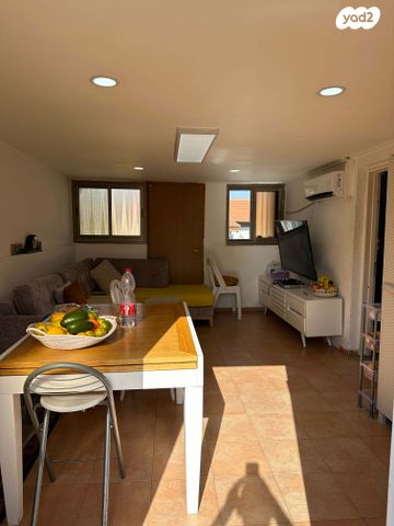 דו משפחתי, המעפילים 10, מרכז עפולה עלית, עפולה