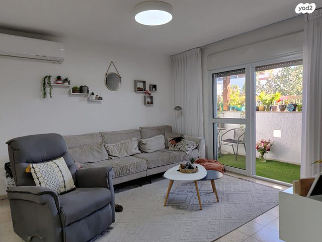 דירה, הנרקיס 11, נאות הדרים (חבצלת הצעירה), קרית עקרון