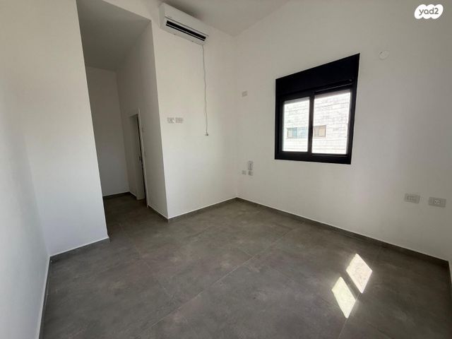 גג/ פנטהאוז, ליבנה 30, יצחק שמיר, נהריה