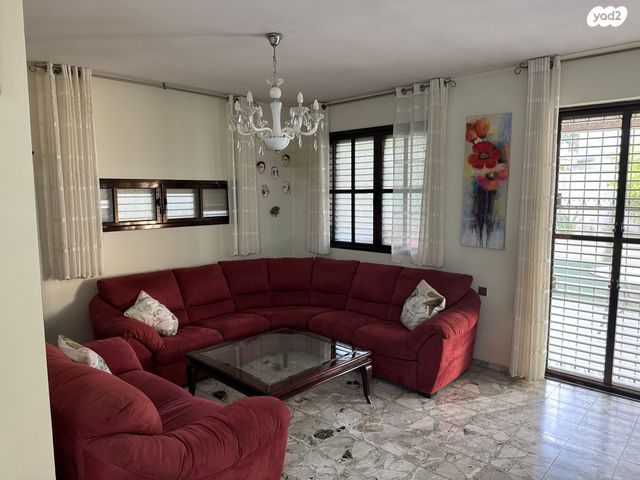 בית פרטי/ קוטג', הגפן 4, יפה נוף וגני דן, רמלה