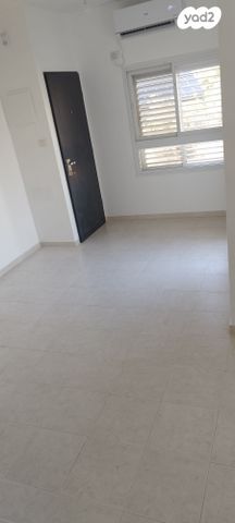 יחידת דיור, לשם 49, נעלה, נעלה