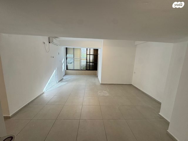 הרב הרצוג 19