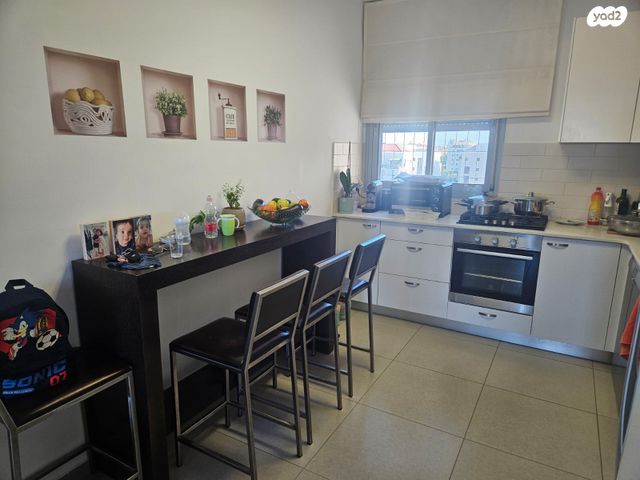 יהודה עמיחי 16