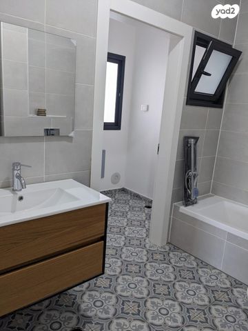 דירה, הרב אבא אבוחצירה 29, שדרות בפארק, שדרות