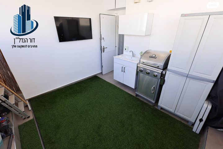 דירה, הנורית, נאות הדרים (חבצלת הצעירה), קרית עקרון