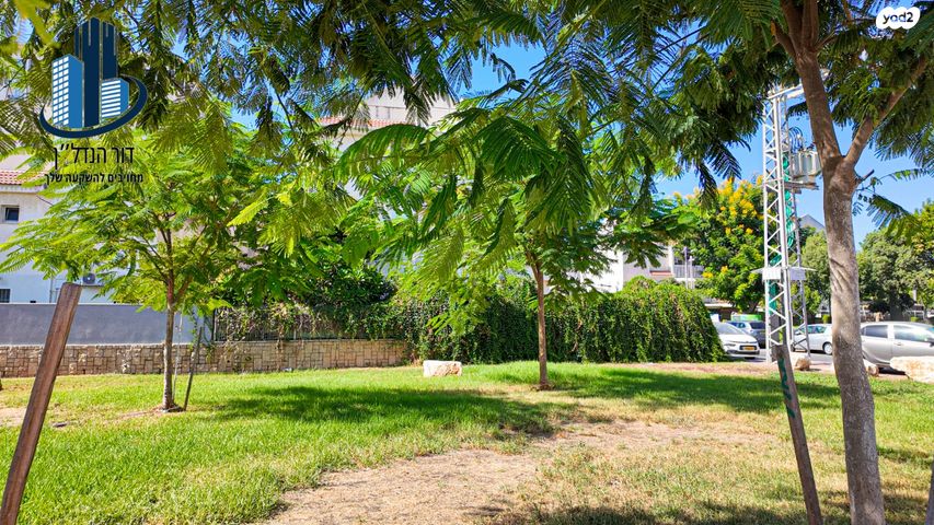 דירה, הנורית, נאות הדרים (חבצלת הצעירה), קרית עקרון