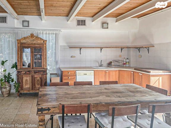 טריפלקס, שערי ניקנור, עג'מי, גבעת העליה, תל אביב יפו